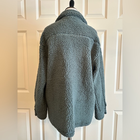 32 Degrees Teddy Bear Fleece Sherpa Button Oversized Shirt - Picture 2 of 9